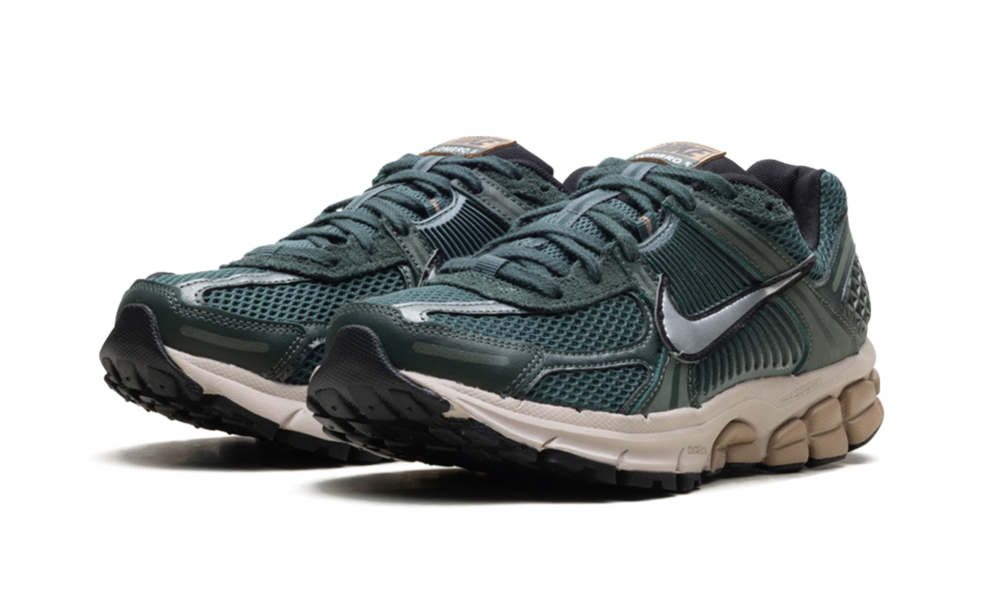 nike zoom vomero 5 vintage green light orewood brown hemp chrome women s+FN6742-300+diagnol left view