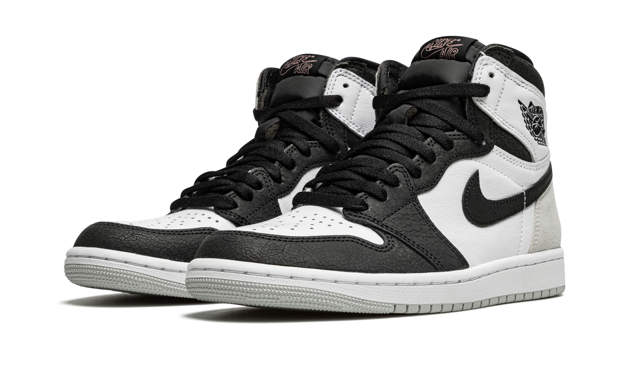 jordan 1 retro high og bleached coral+555088-108+diagnol left view