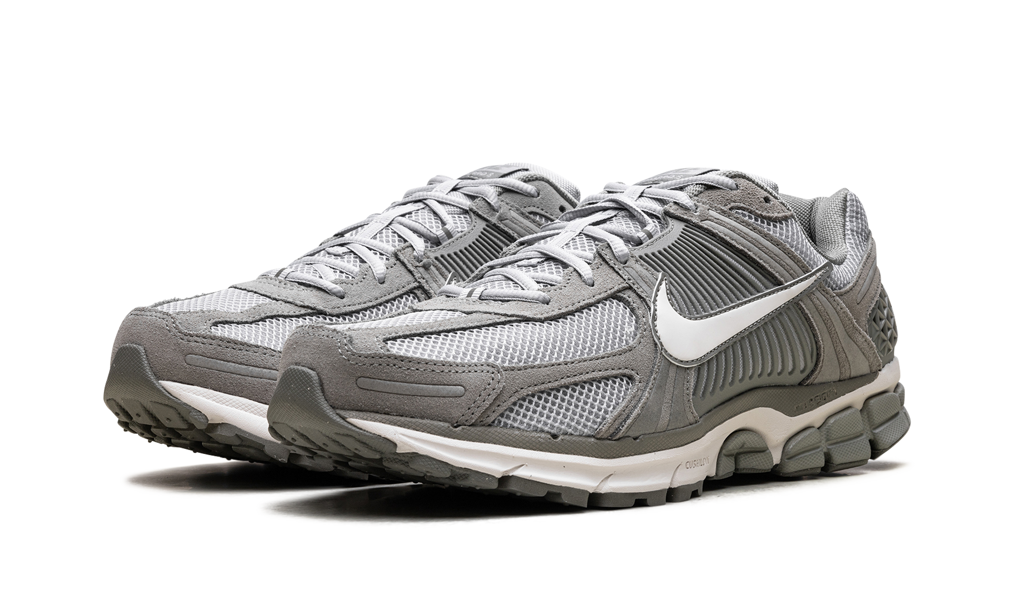 nike zoom vomero 5 dark stucco+HF1553-002+diagnol left view