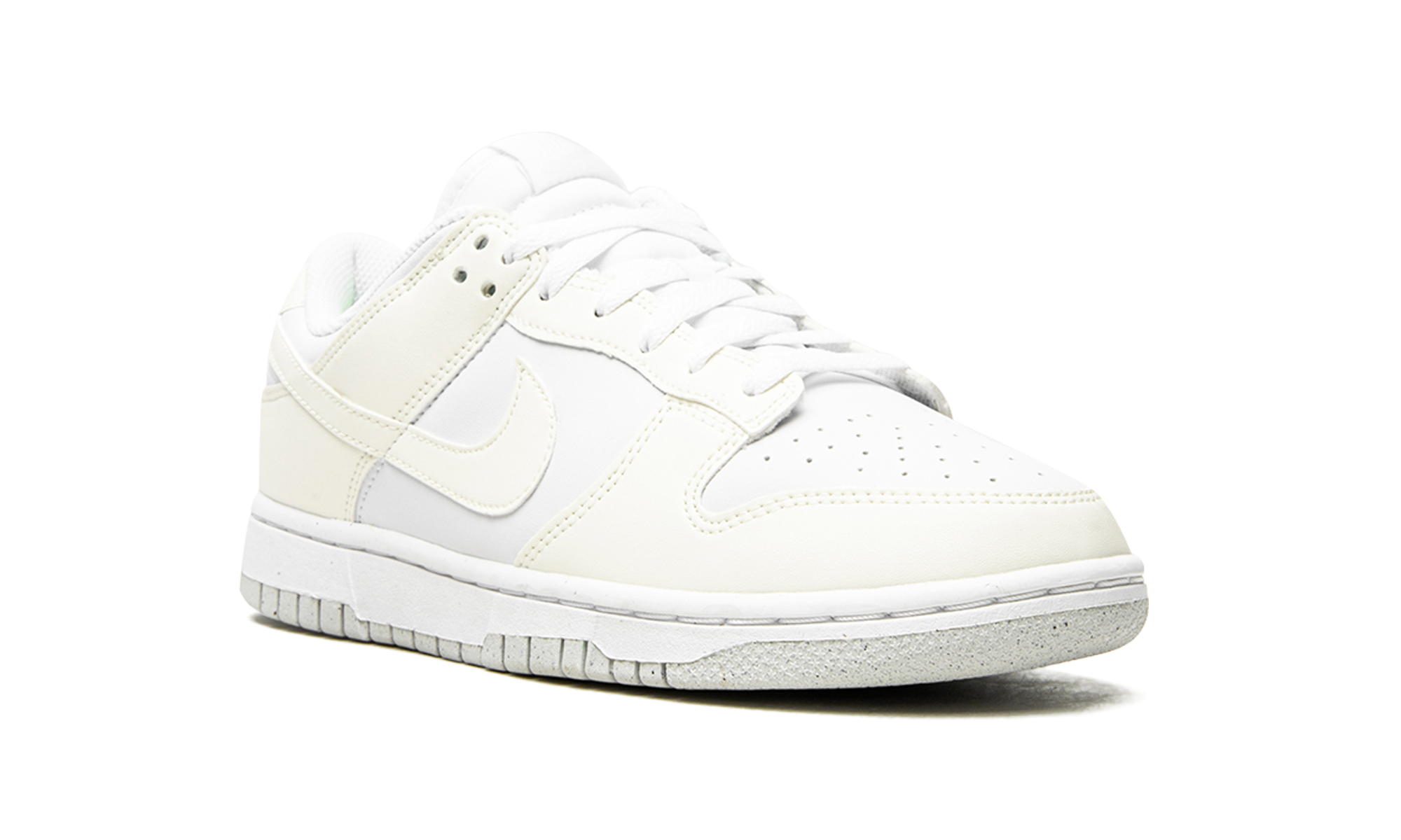 nike dunk low next nature sail women s+DD1873-101+diagnol right view