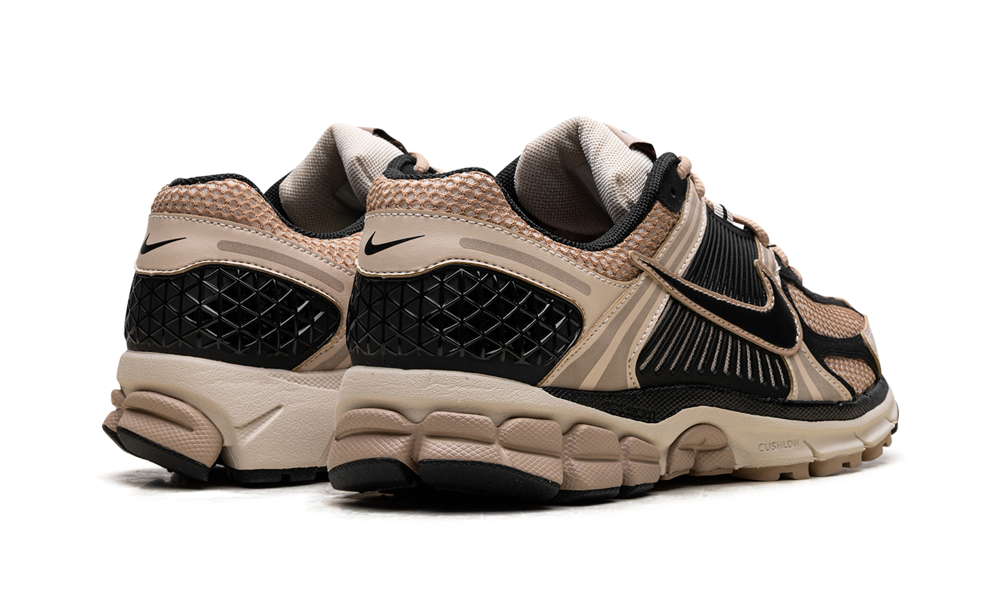 nike zoom vomero 5 sanddrift women s+FJ2028-106+diagnol right behind view