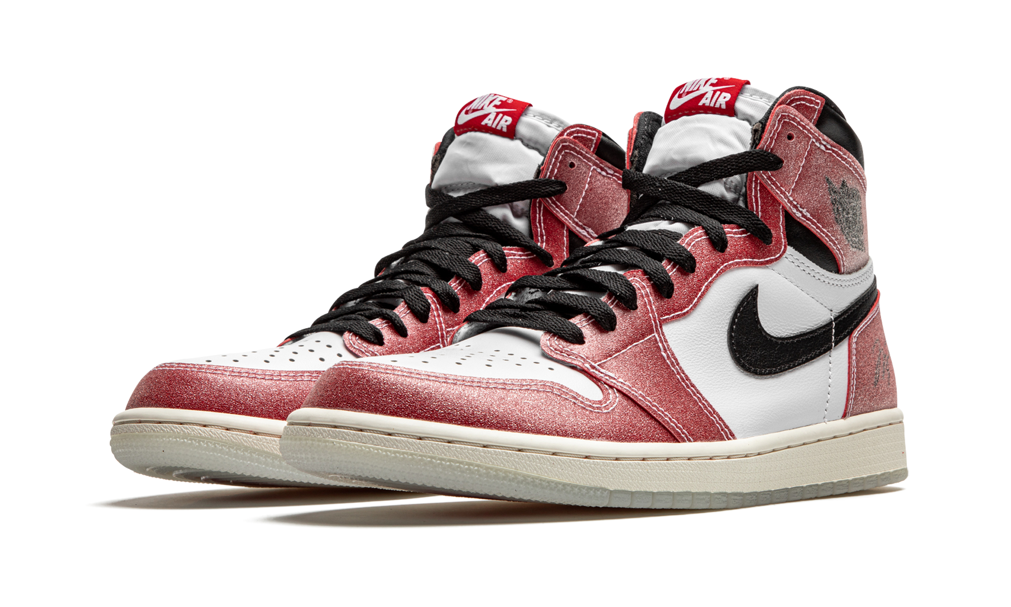 jordan 1 retro high trophy room chicago friends and family w blue laces+DA2728-100+diagnol left view