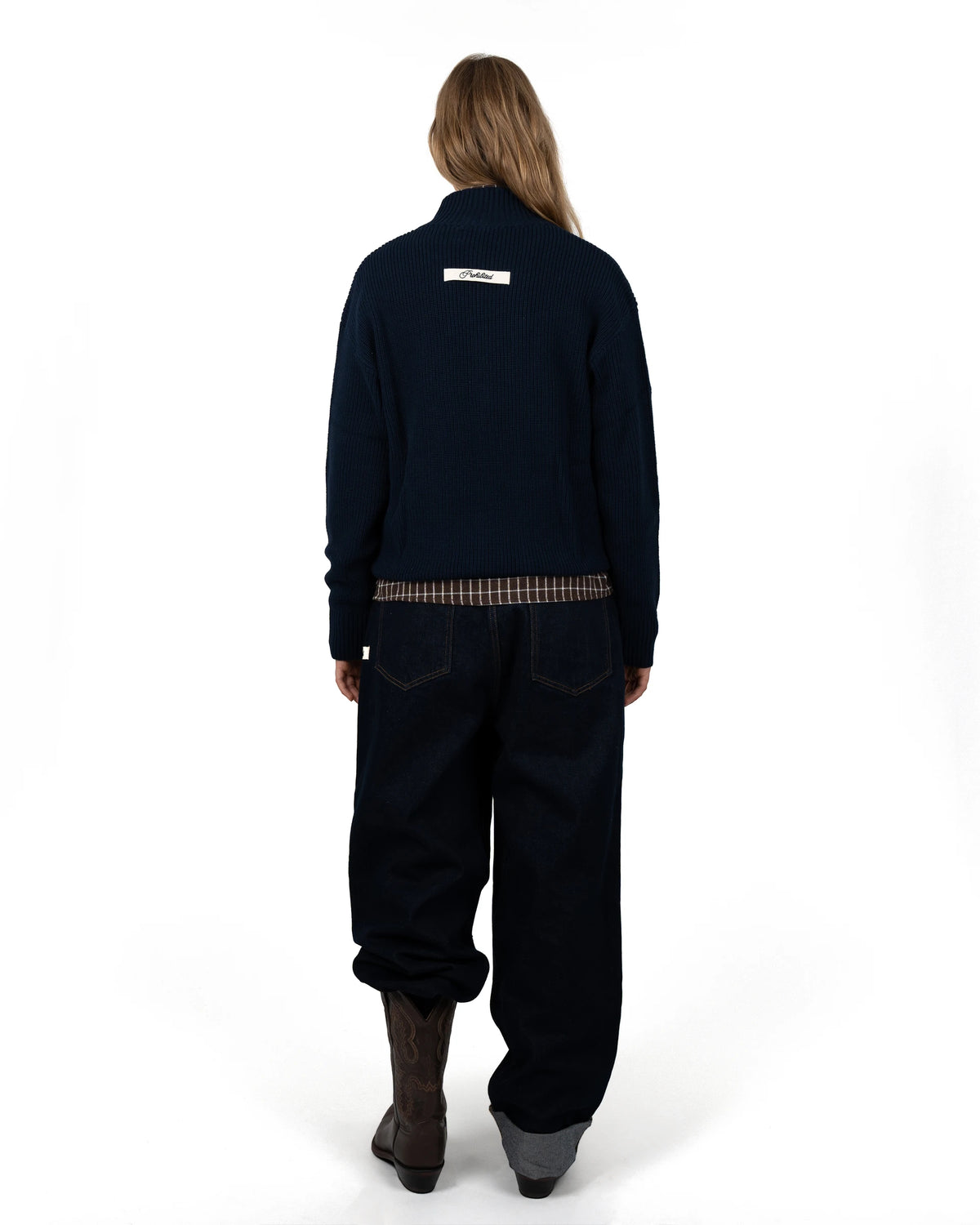 Prohibited Campus Knit Jacket Navy – gedragen door model