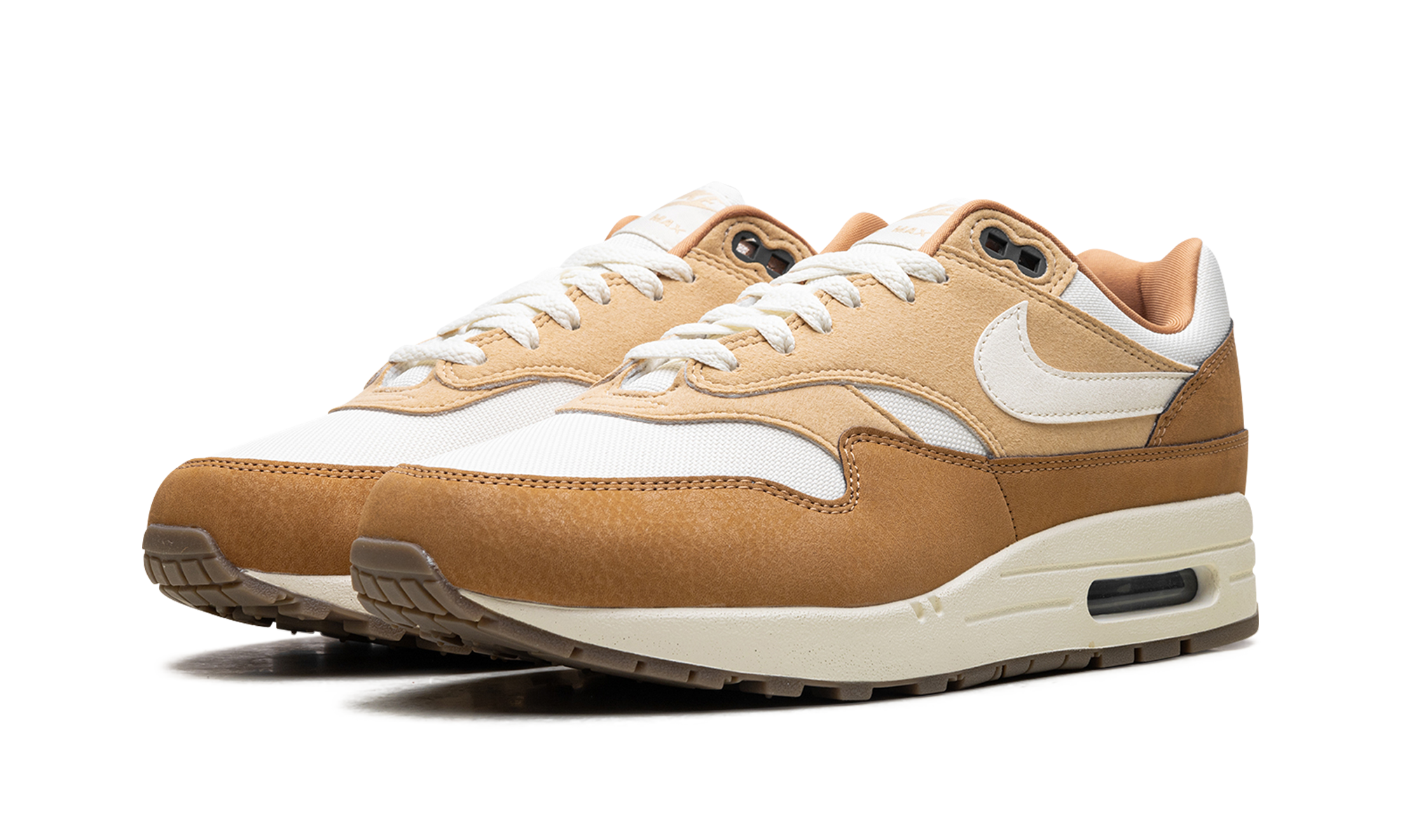 nike air max 1 87 wheat women s+FZ3598-299+diagnol left view
