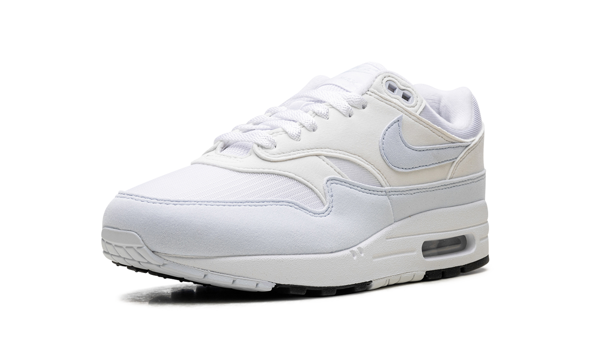 nike air max 1 football grey women s+DZ2628-105+left diagnol single view