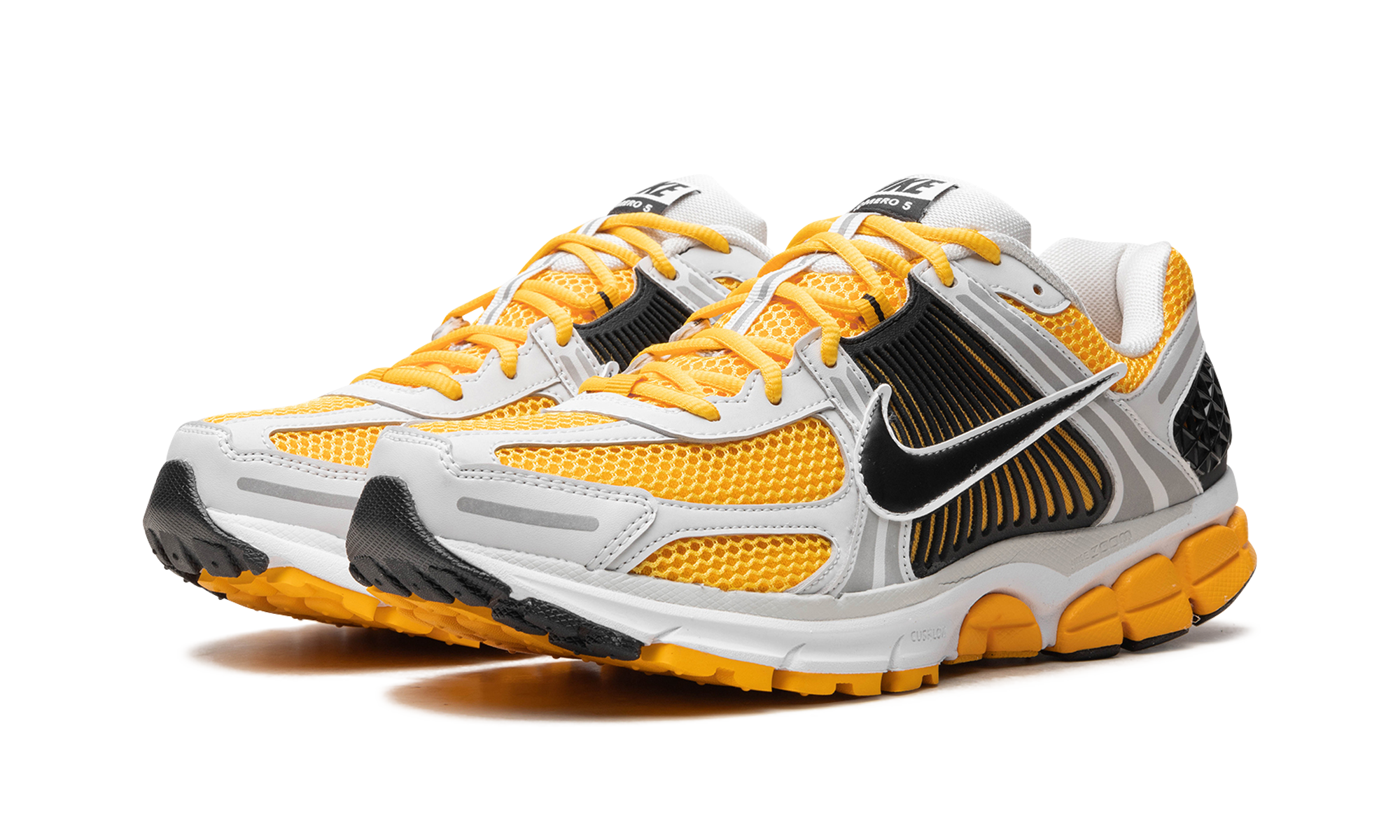nike zoom vomero 5 photon dust laser orange+FB9149-002+diagnol left view