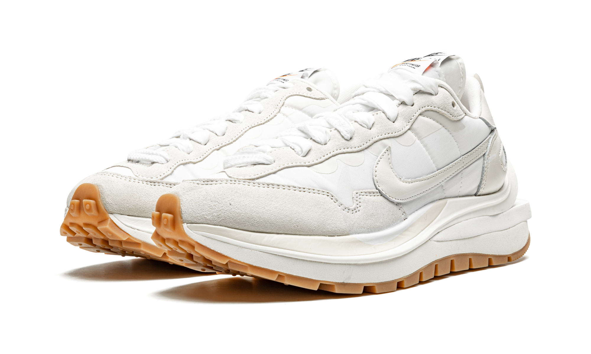 nike vaporwaffle sacai sail gum+DD1875-100+diagnol left view