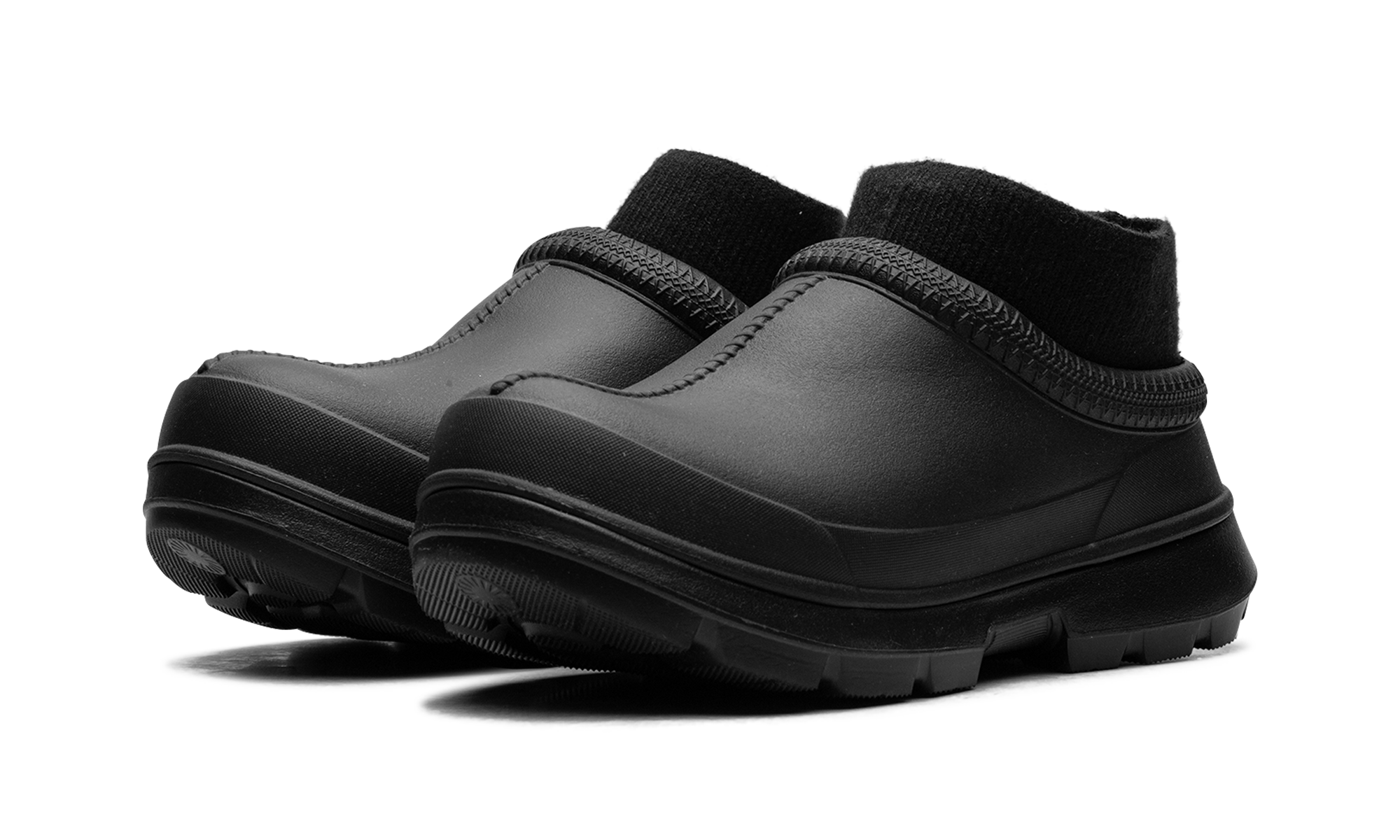 ugg tasman x slipper black women s+1125730-BLK+diagnol left view