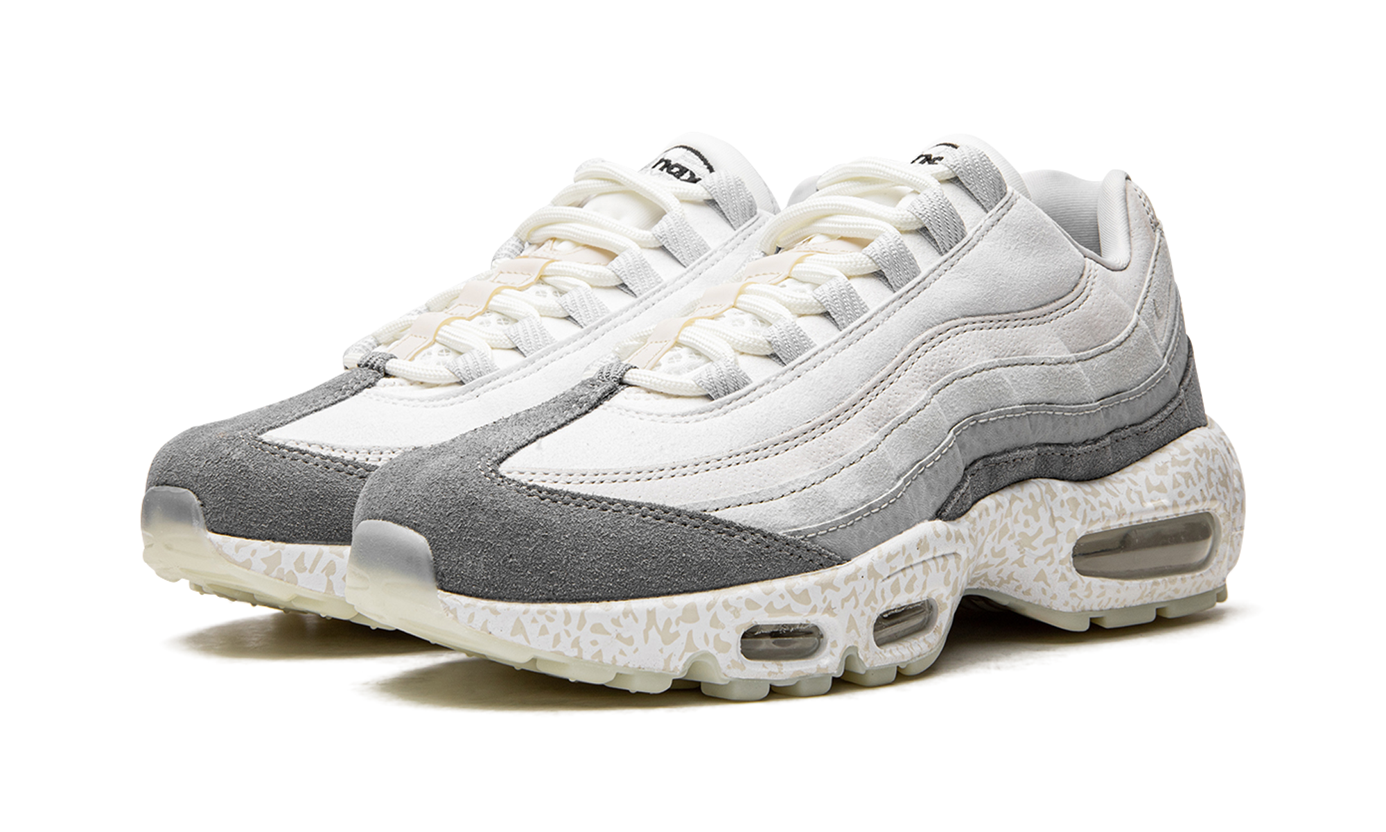 air max 95 light bone gid+DV2593-100+diagnol left view