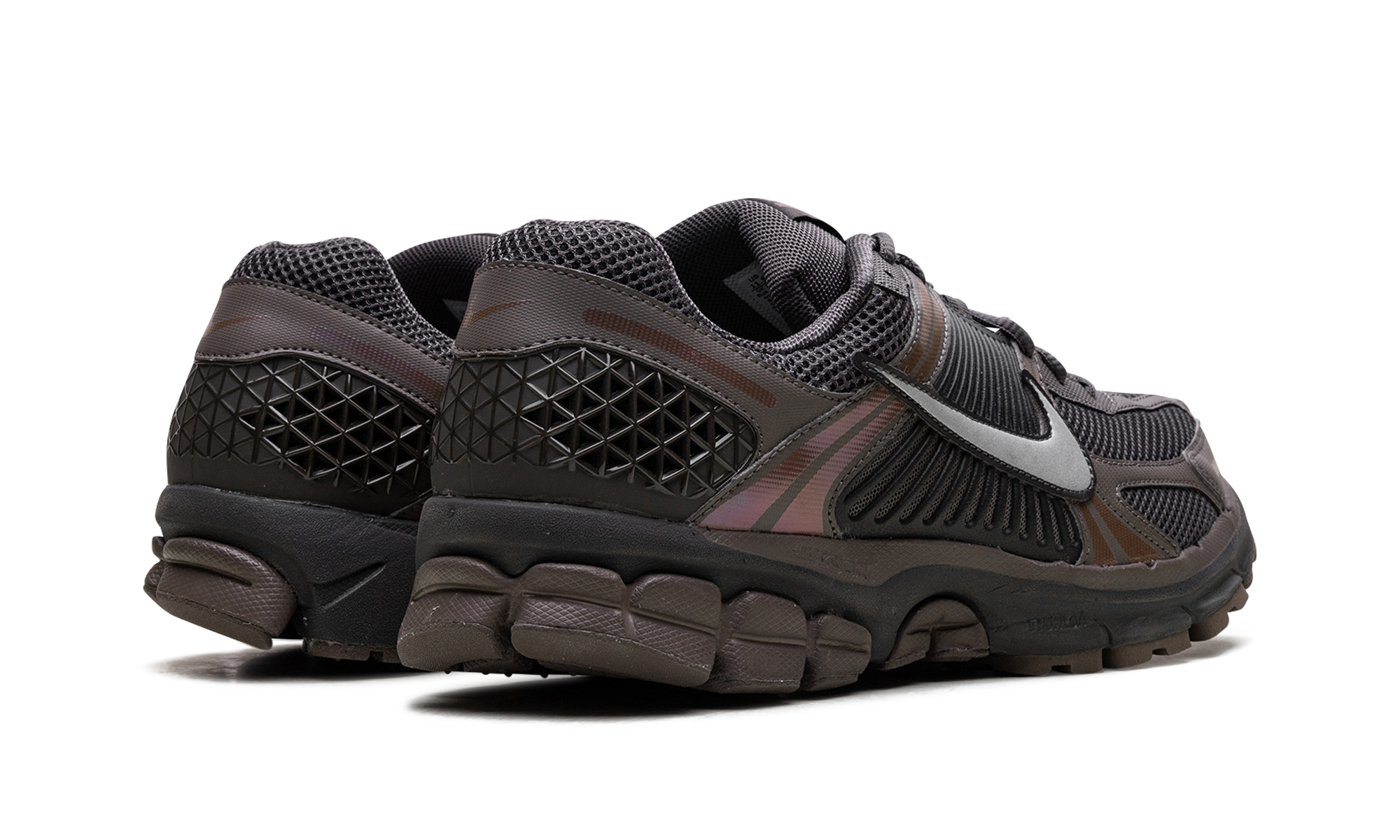 nike zoom vomero 5 cave stone+HF5493-201+diagnol right behind view