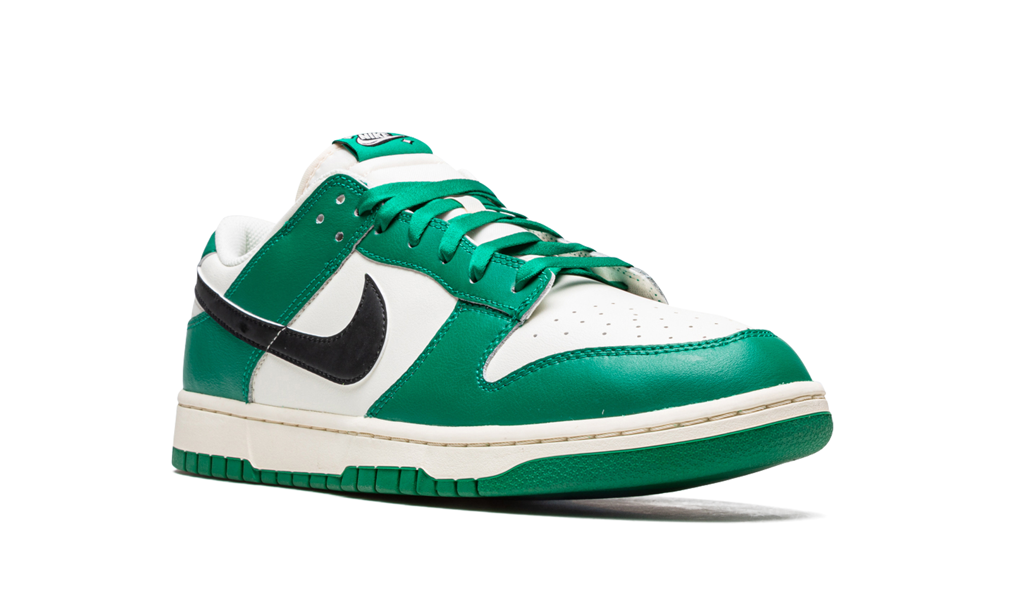 nike dunk low se lottery pack malachite green+DR9654-100+diagnol right view