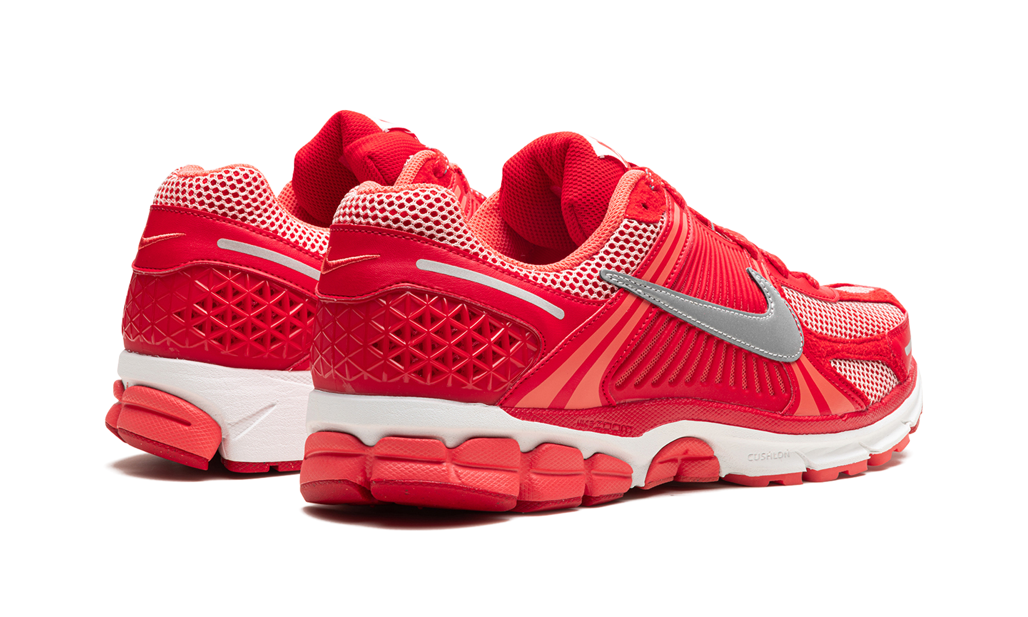 nike zoom vomero 5 sp university red+FN6833-657+diagnol right behind view
