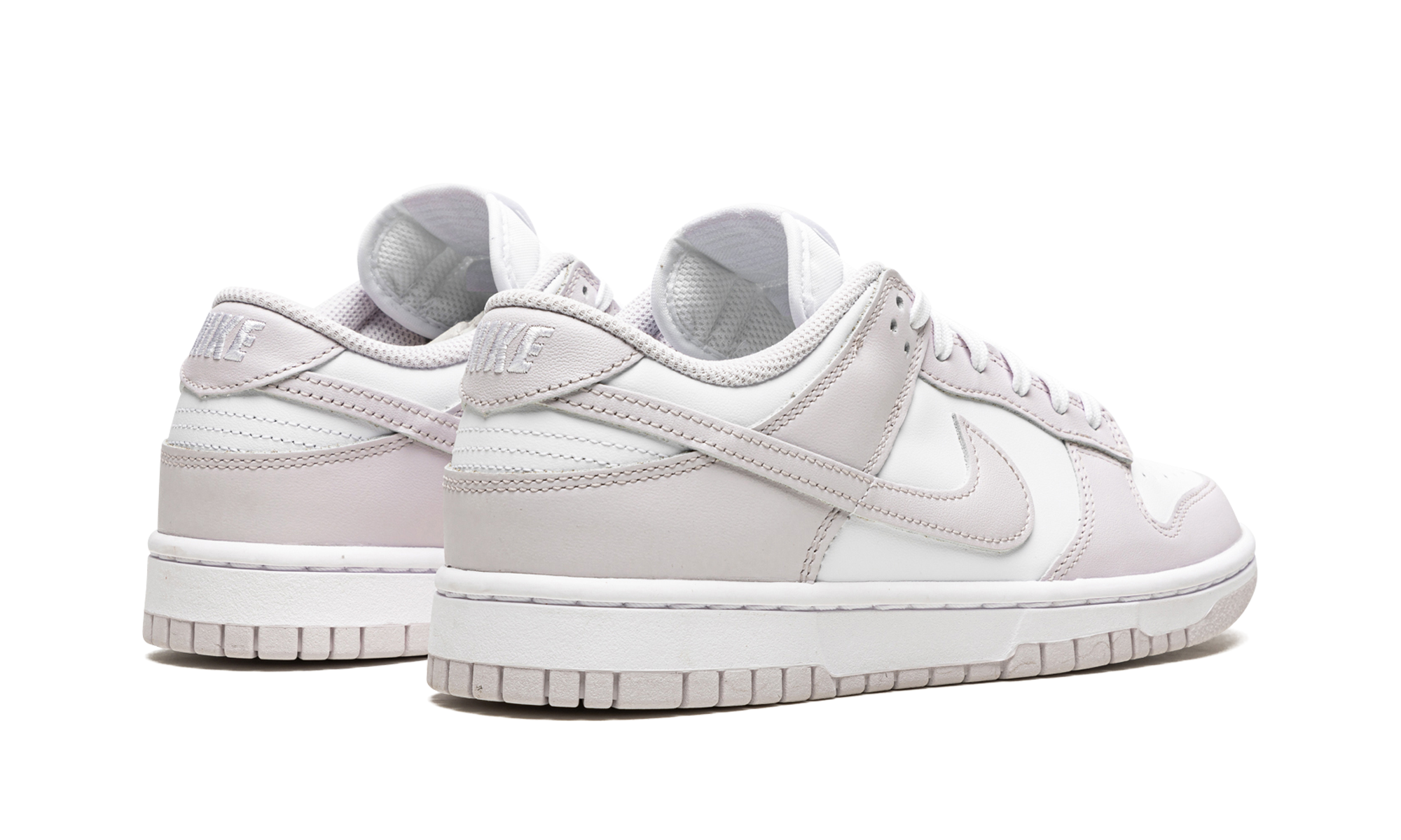 nike dunk low venice women s+DD1503-116+diagnol right behind view