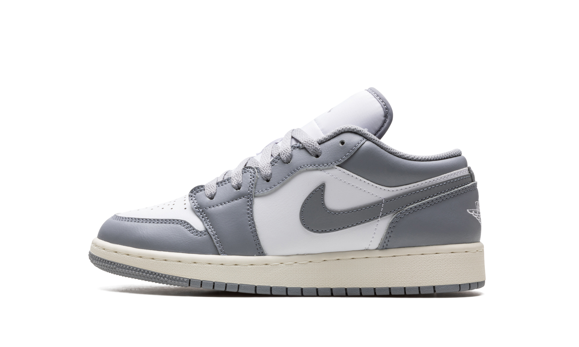 air jordan 1 low vintage grey gs+553560-053+diagnol right view 1