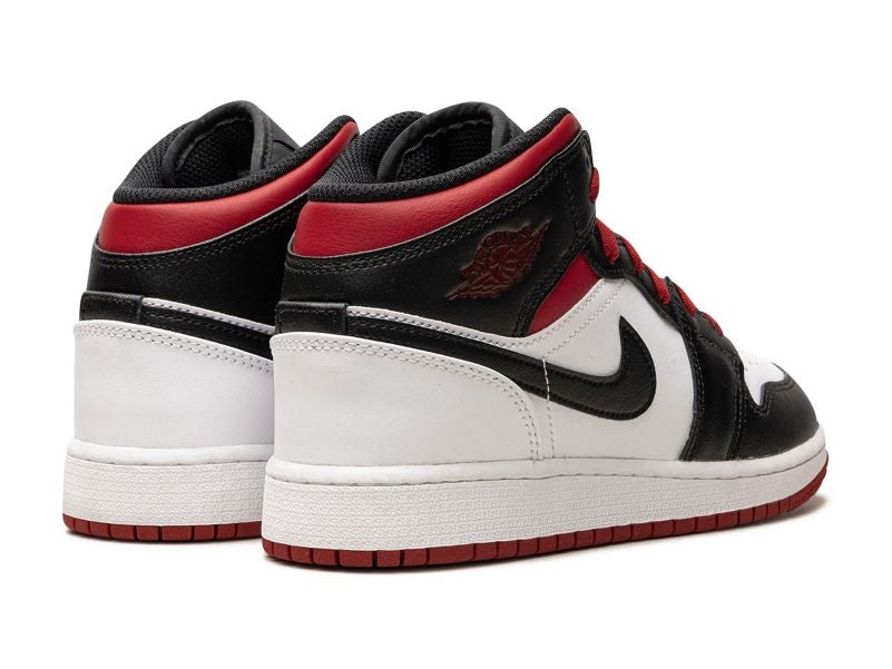 Air Jordan 1 Mid Gym Red Black Toe - Aikko