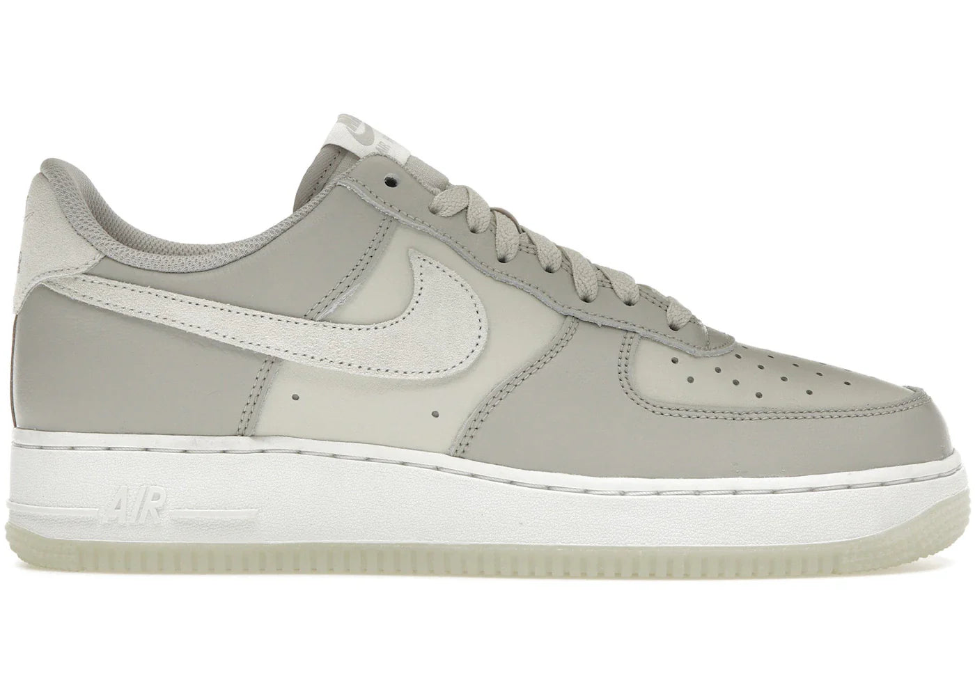 Nike Air Force 1 Low '07 LV8 Light Bone