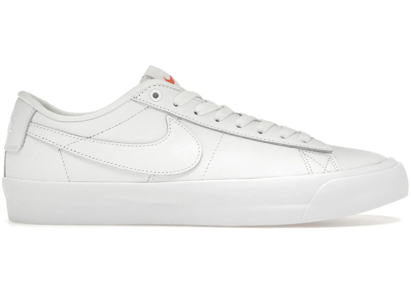 Nike SB Zoom Blazer Low Pro GT ISO Triple White