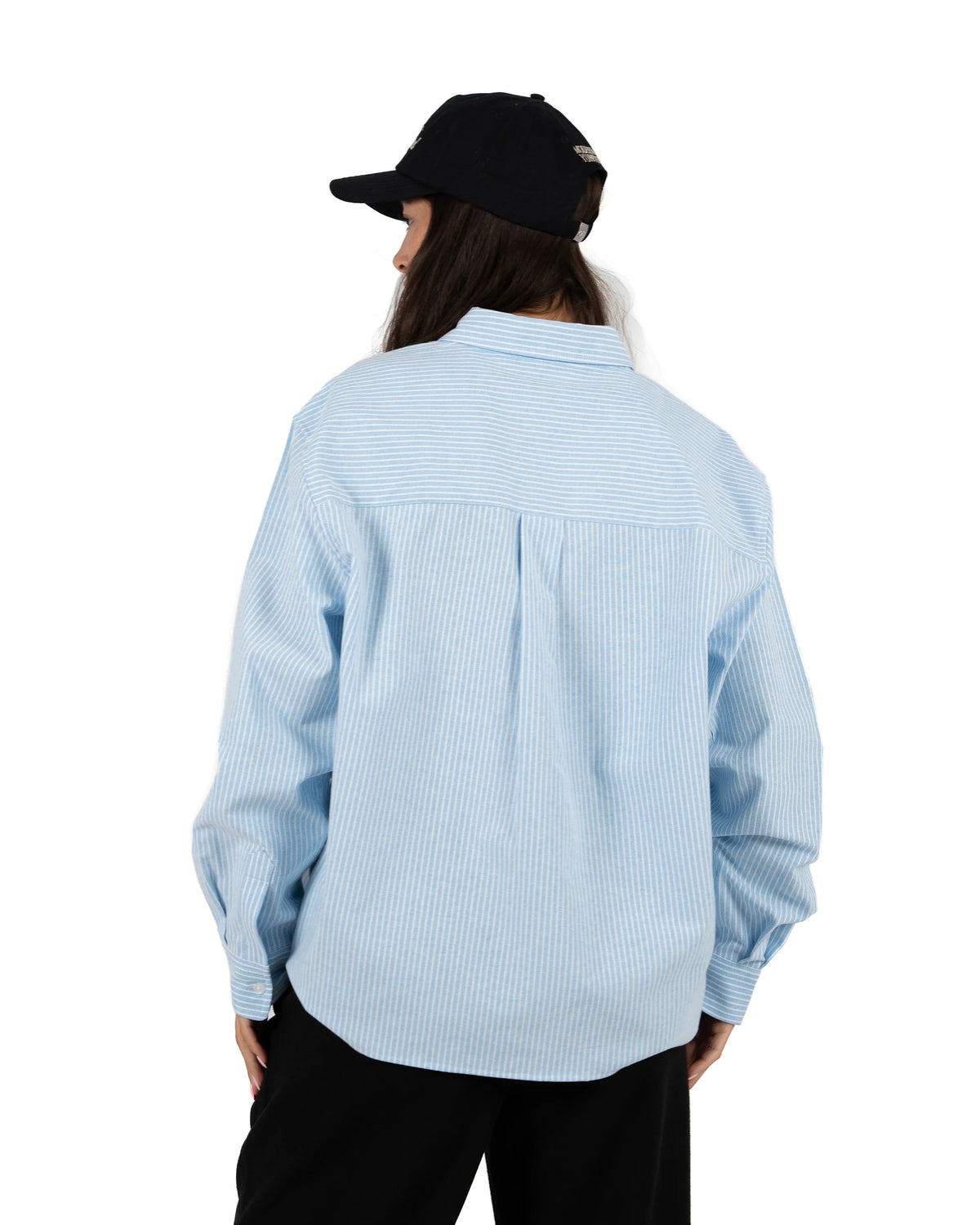 Prohibited The Oxford Button Down Shirt Blue – gedragen door model