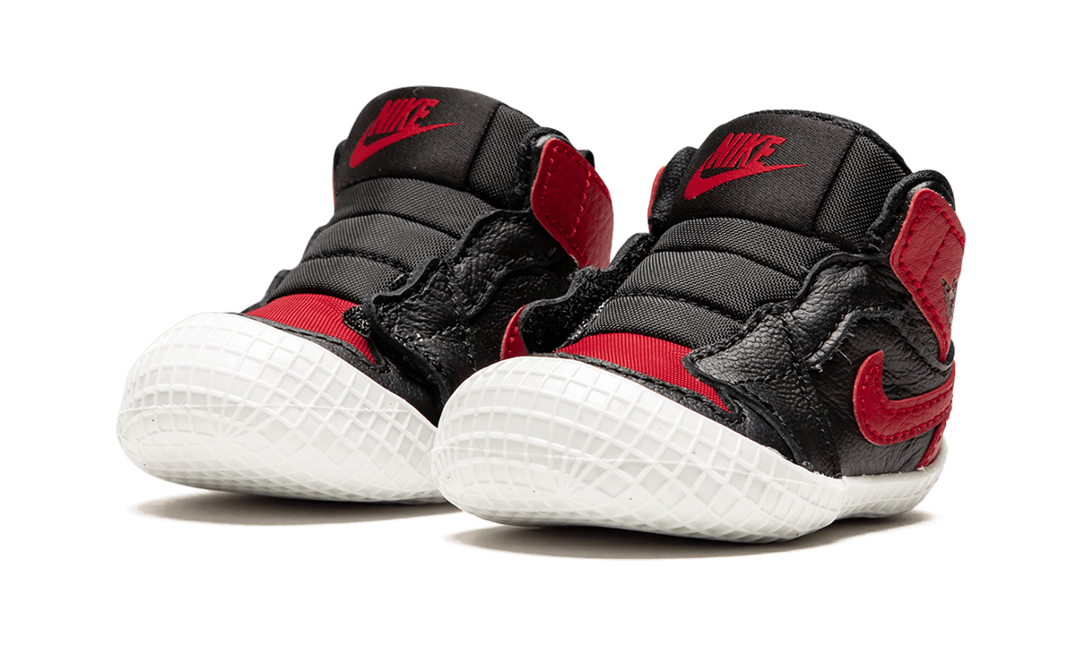 jordan 1 crib bootie bred i+AT3745-023+diagnol left view
