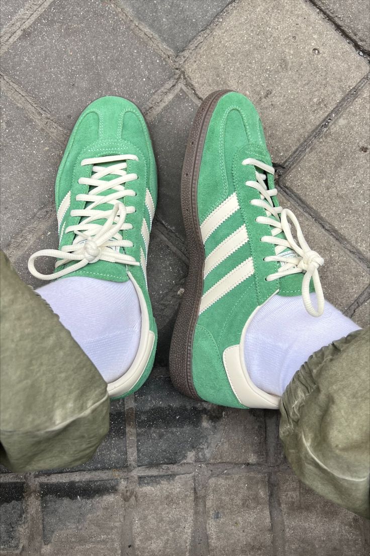 adidas Handball Spezial Preloved Green, Lifestyle View 1, SKU IG6192