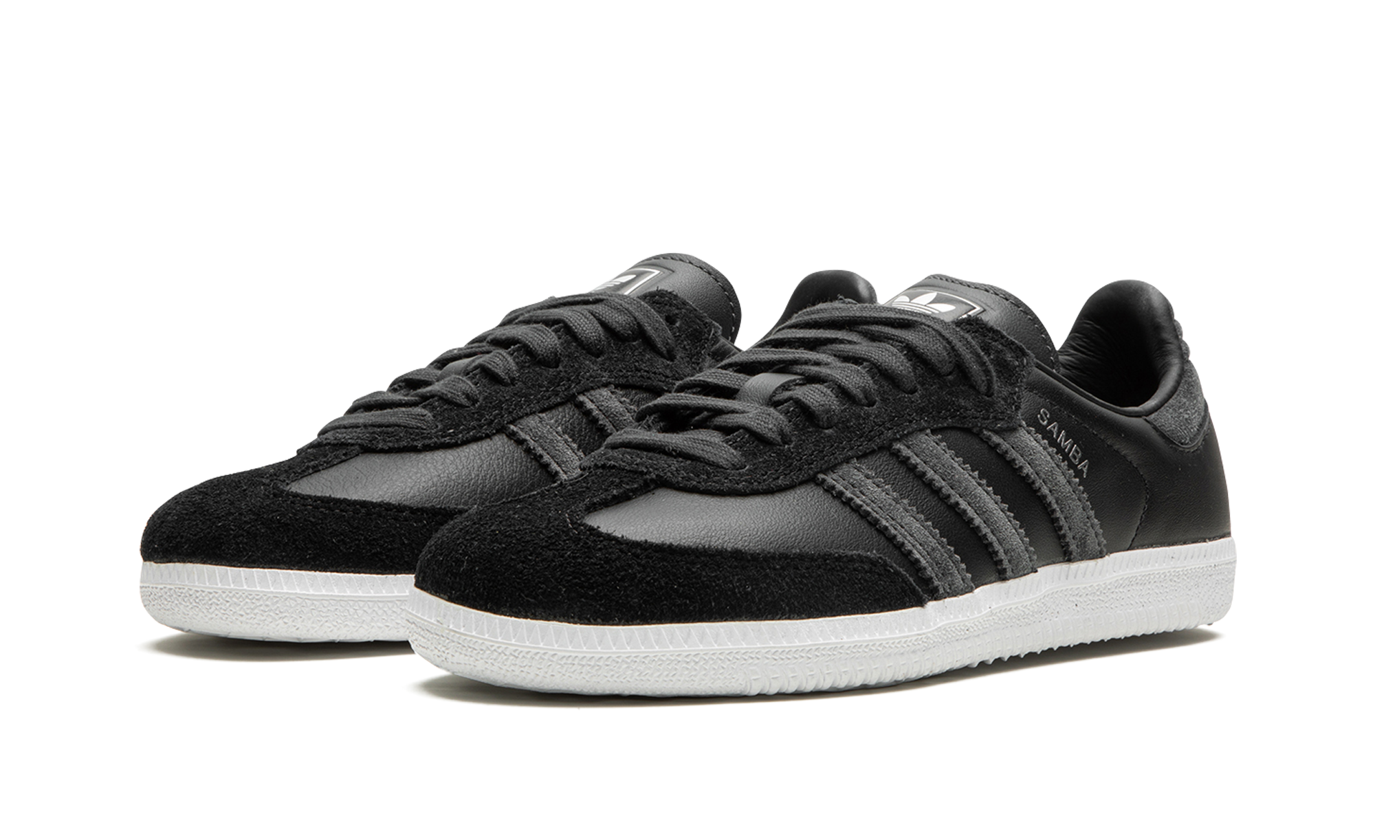 adidas samba adv black carbon+IG7572+diagnol left view