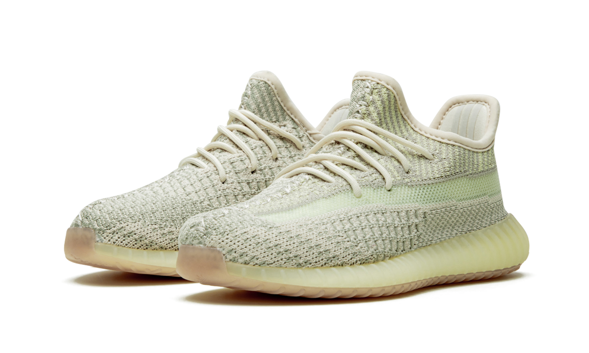 adidas yeezy boost 350 v2 citrin kids+FW3052+diagnol left view