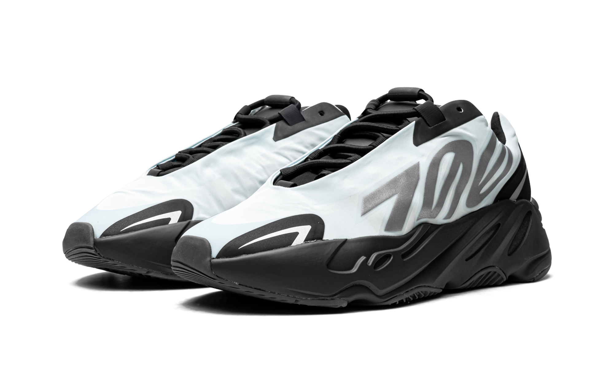 adidas yeezy boost 700 mnvn blue tint+GZ0711+diagnol left view