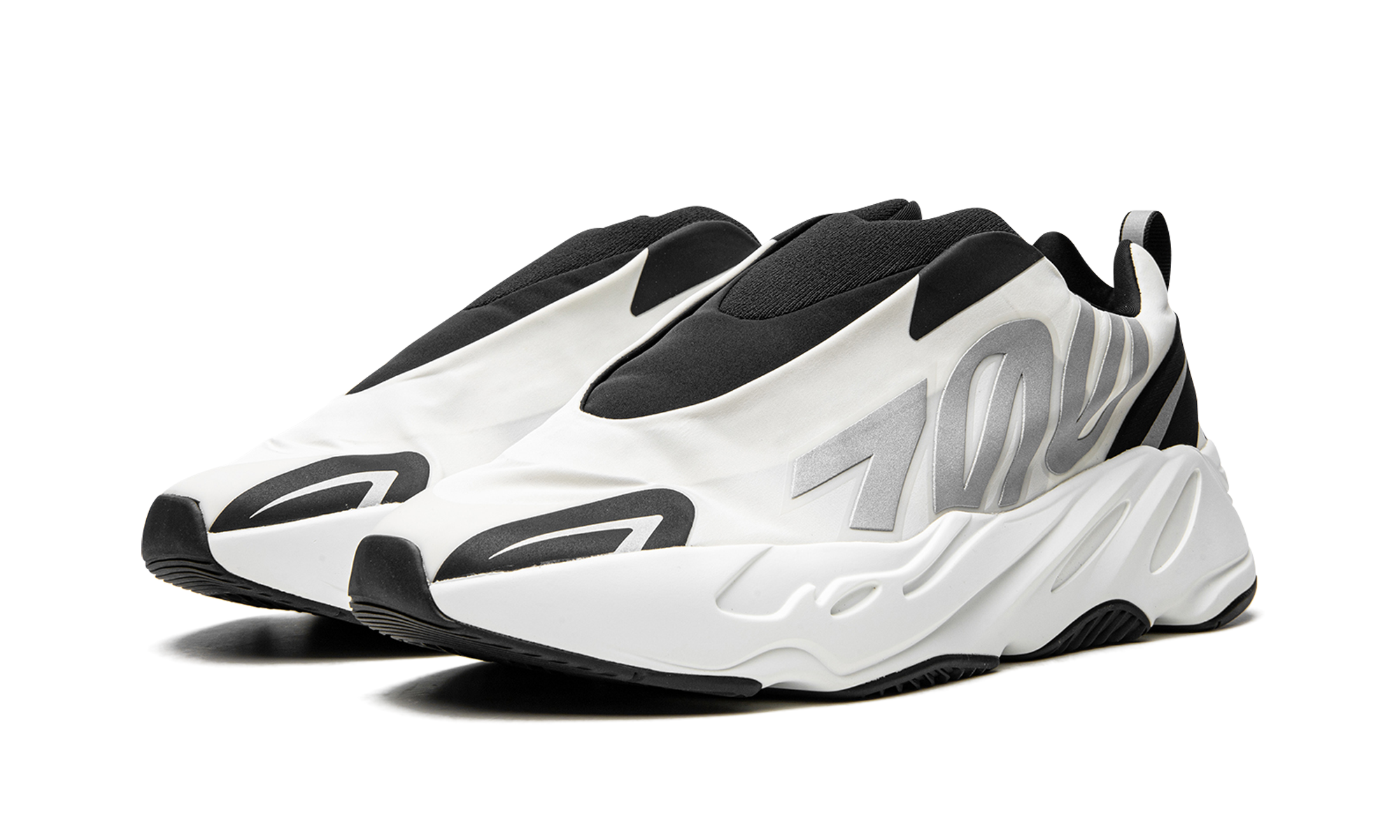 adidas yeezy boost 700 mnvn laceless analog+IG4798+diagnol left view