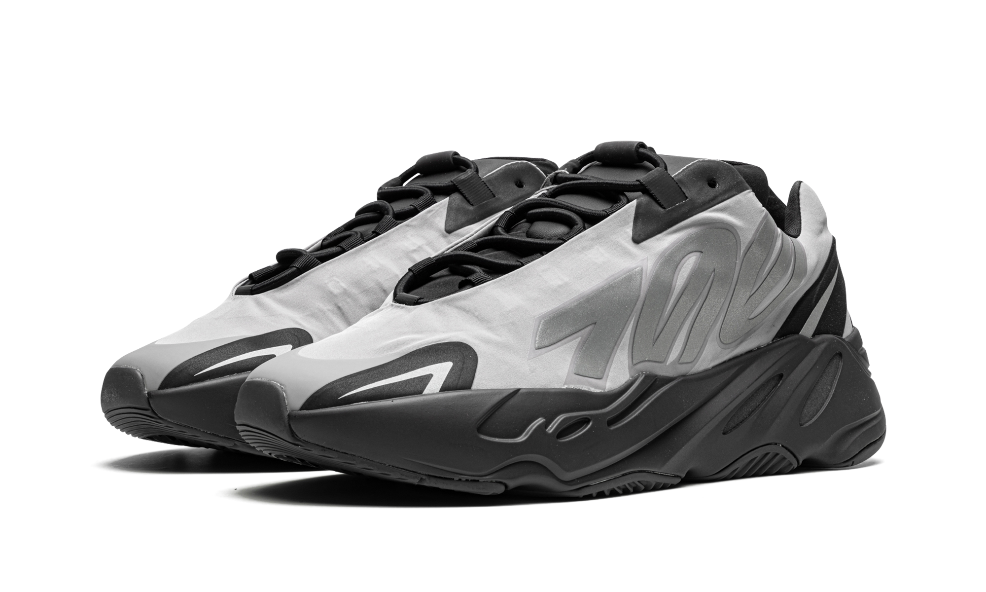 adidas yeezy boost 700 mnvn metallic+GW9524+diagnol left view
