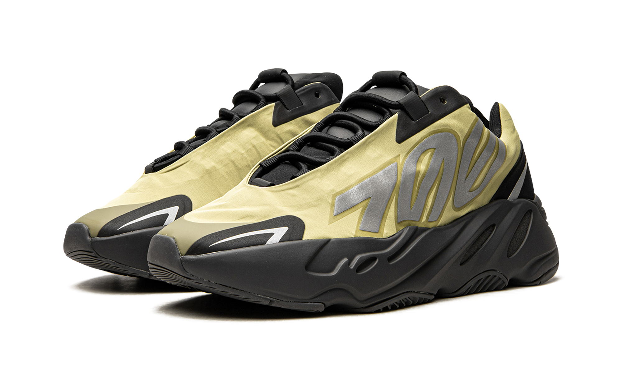 adidas yeezy boost 700 mnvn resin+GW9525+diagnol left view