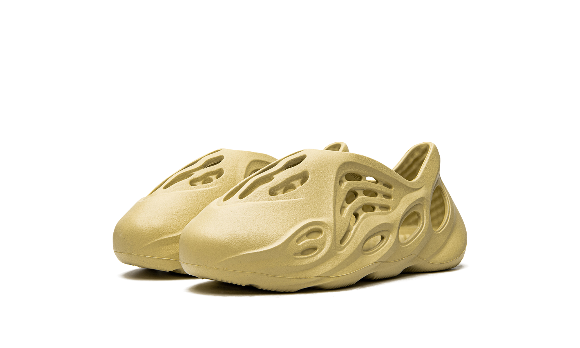 adidas yeezy foam rnnr sulfur infants+HP5348+diagnol left view
