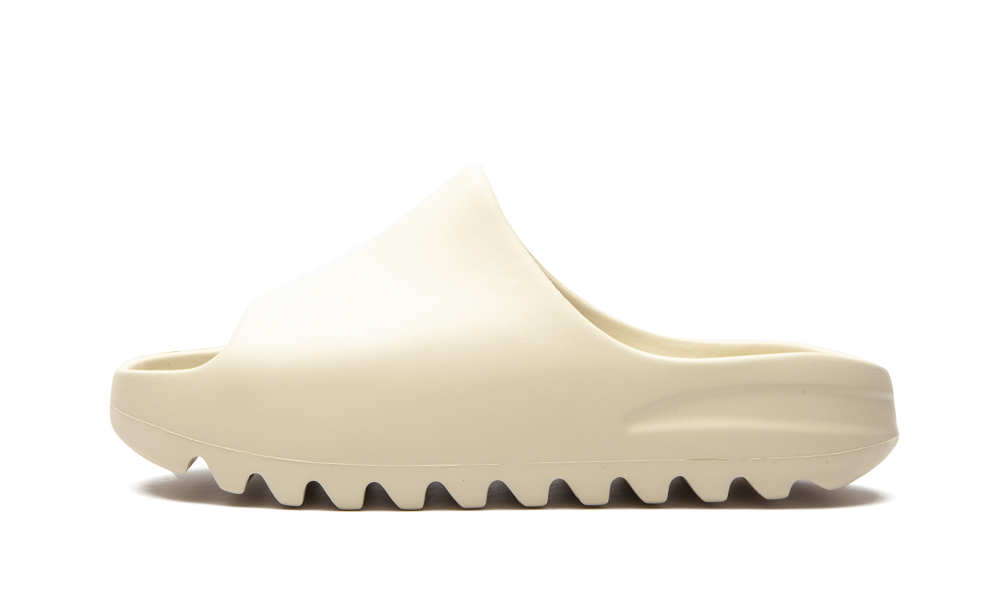 adidas yeezy slide bone kids+FW6347+diagnol right view 1