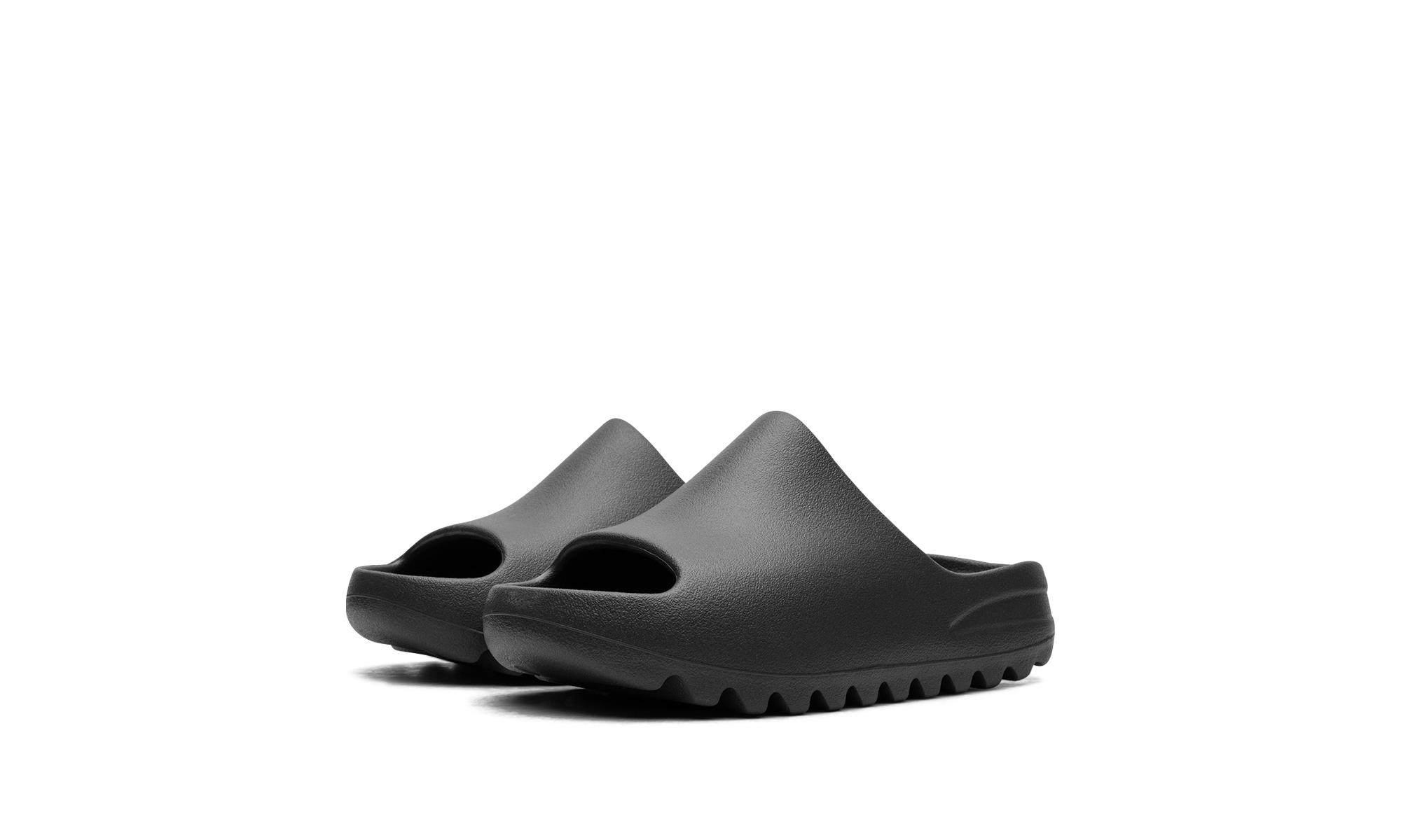 adidas yeezy slide dark onyx kids+ID5104+diagnol left view