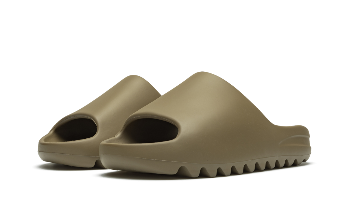 adidas yeezy slide earth brown+FV8425+diagnol left view