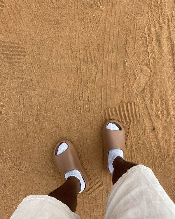 adidas Yeezy Slide Flax, Lifestyle View 2, SKU FZ5896