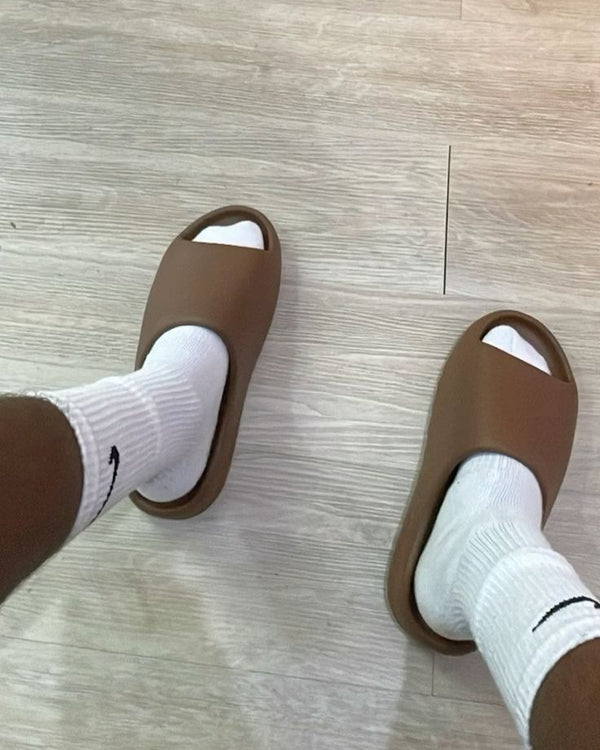 adidas Yeezy Slide Flax, Lifestyle View 3, SKU FZ5896