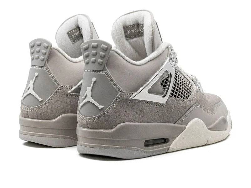 Air Jordan 4 Retro Frozen Moments