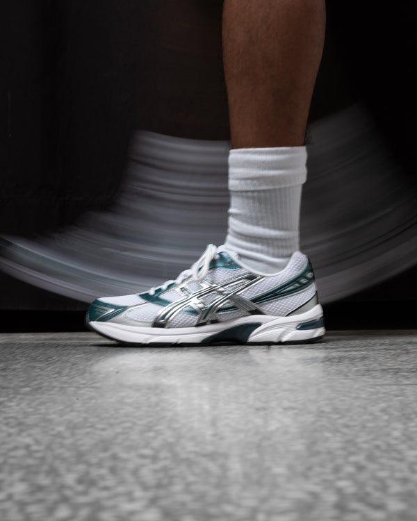 ASICS Gel-1130 Dark Neptune, Lifestyle View 1, SKU 1201A256-121