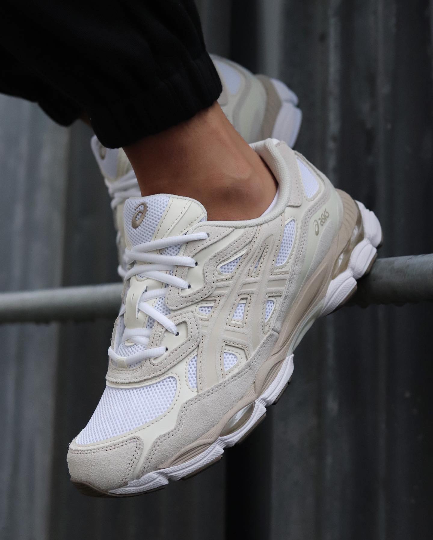 ASICS Gel-NYC White Feather Grey, Lifestyle View 2, SKU 1203A663-102