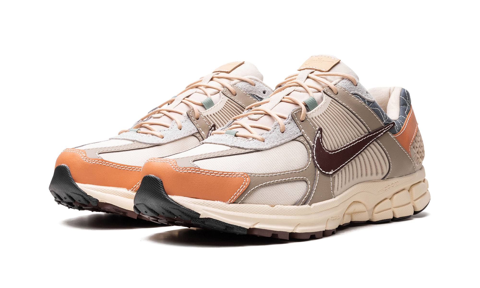 nike zoom vomero 5 sashiko+FZ5051-121+diagnol left view