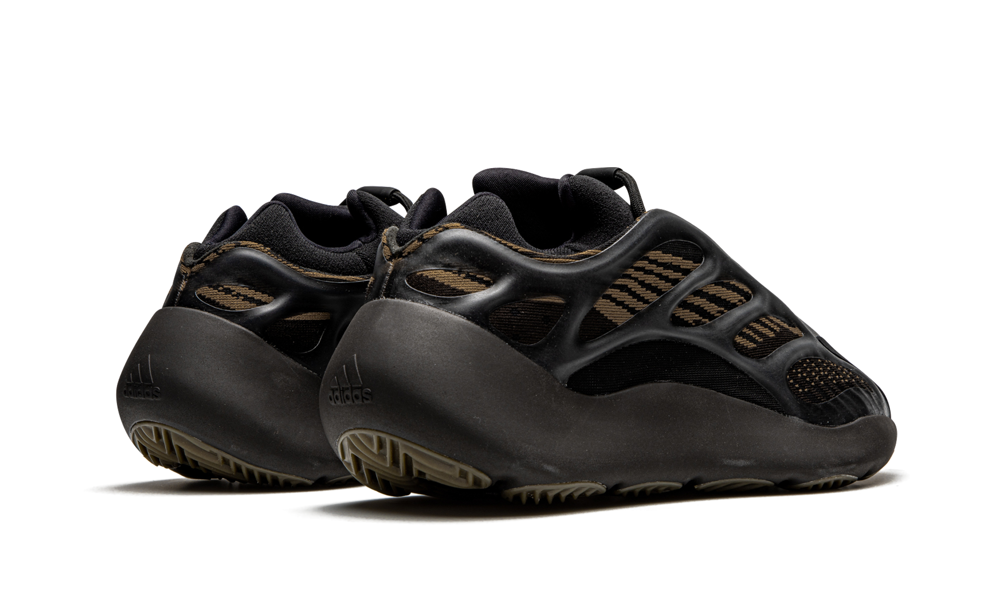 adidas yeezy 700 v3 clay brown+GY0189+diagnol right behind view