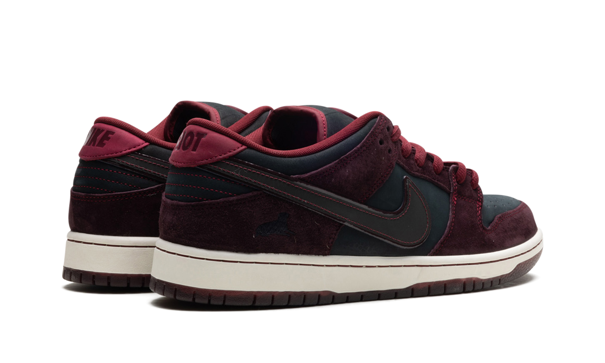 nike sb dunk low riot skateshop special box+FZ1289-200+diagnol right behind view