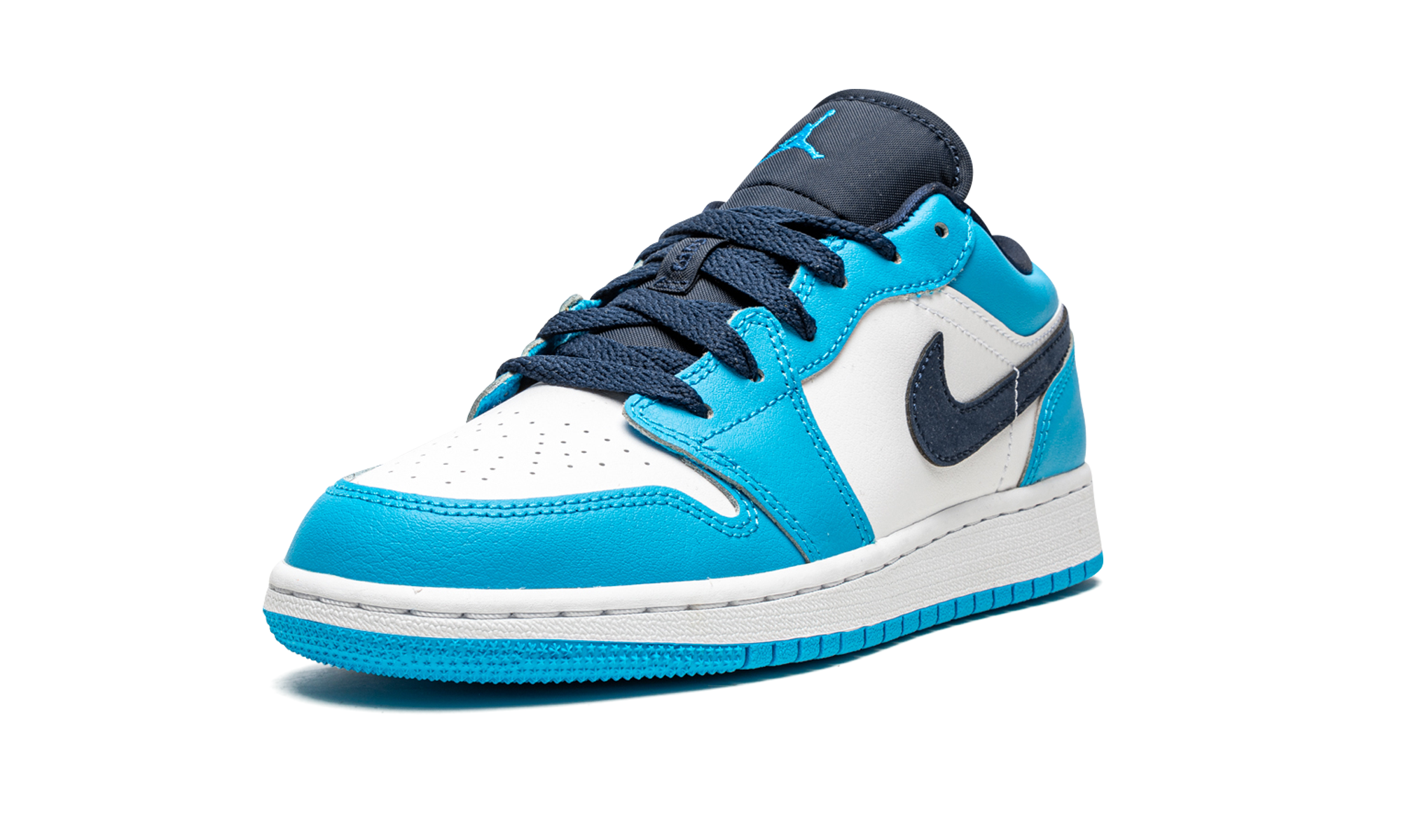 jordan 1 low unc 2021 gs+553560-144+left diagnol single view