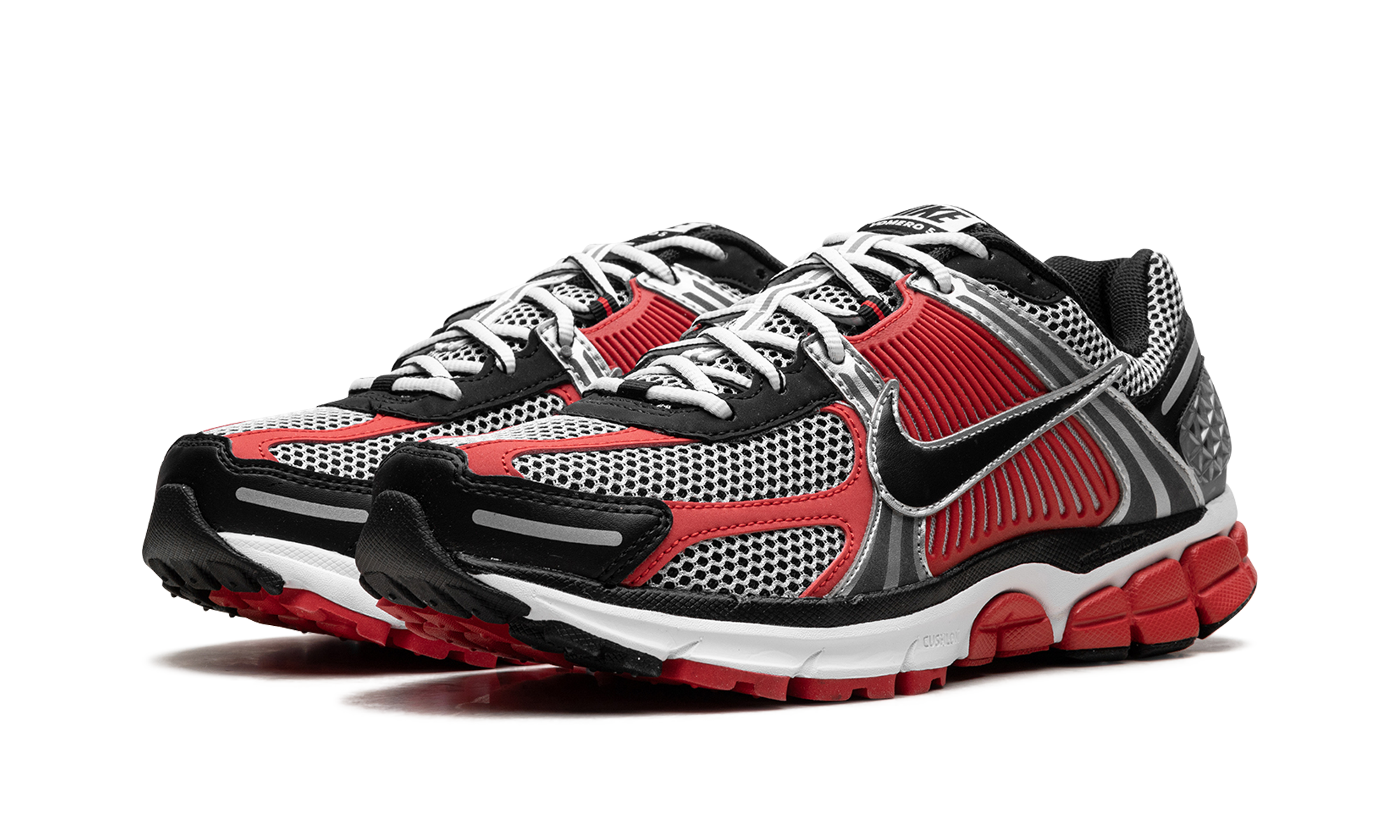 nike zoom vomero 5 metallic silver university red+HV0926-095+diagnol left view