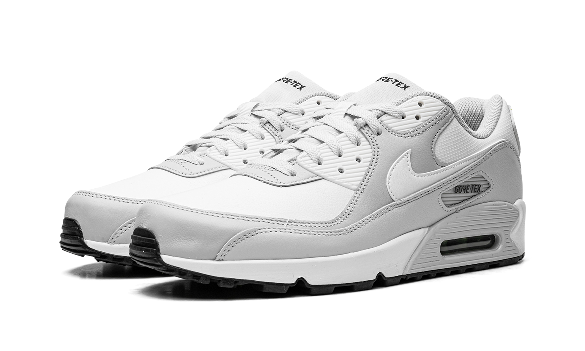 nike air max 90 gore tex photon dust+DJ9779-003+diagnol left view