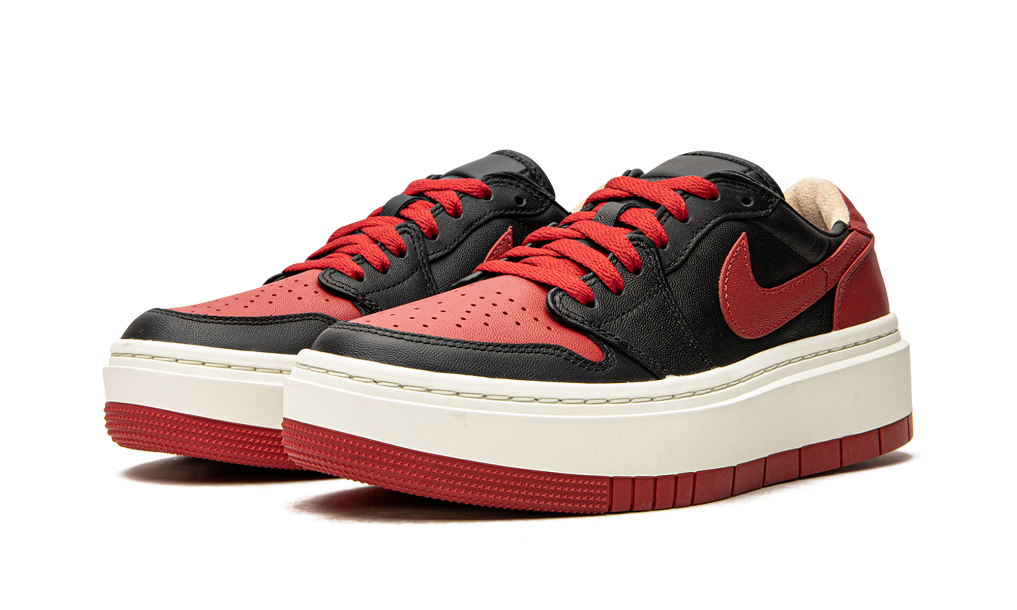 jordan 1 elevate low se bred women s+DQ1823-006+diagnol left view