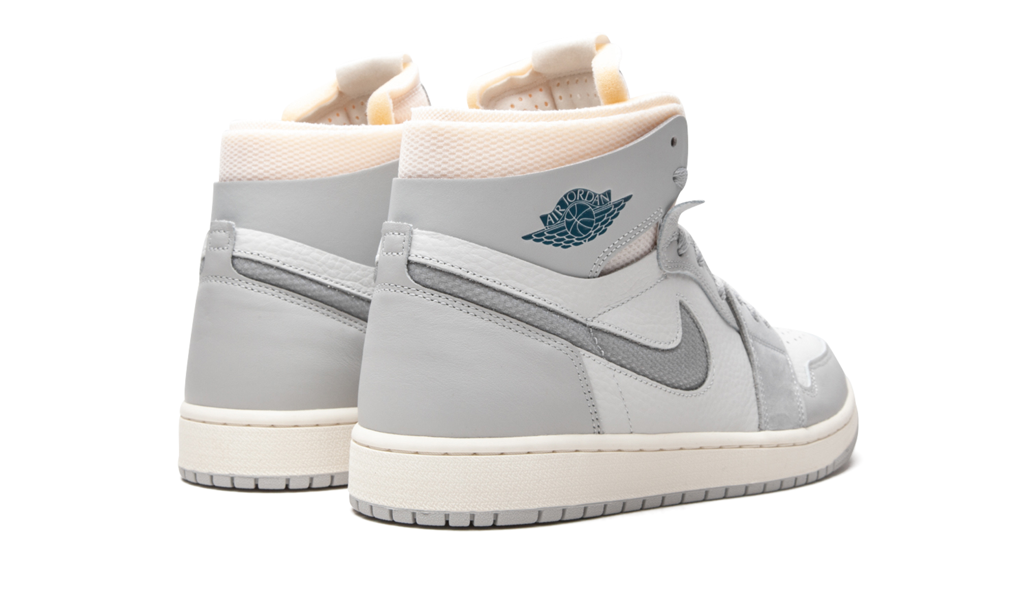 jordan 1 high zoom air cmft london+DH4268-001+diagnol right behind view