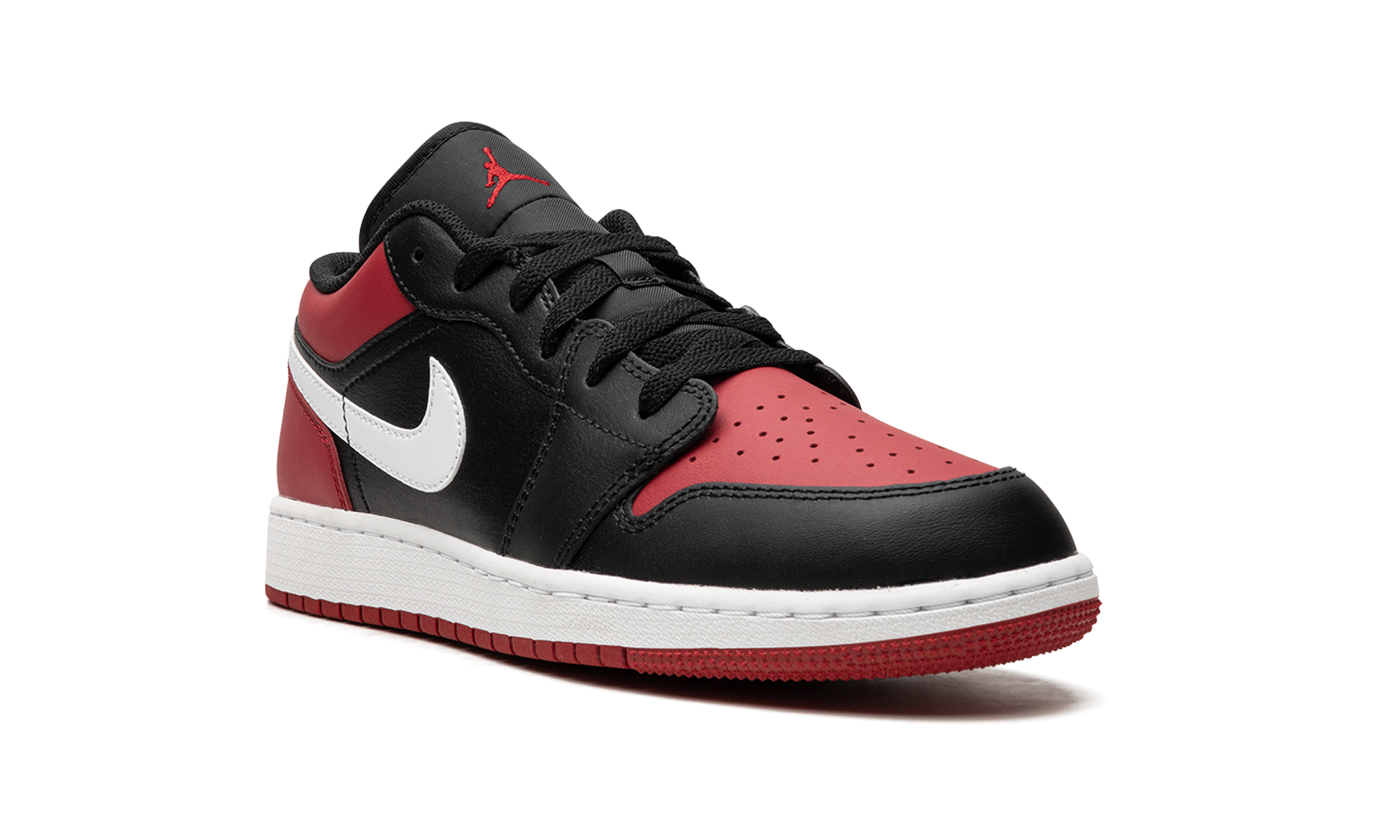 jordan 1 low alternate bred toe gs+553560-066+diagnol right view
