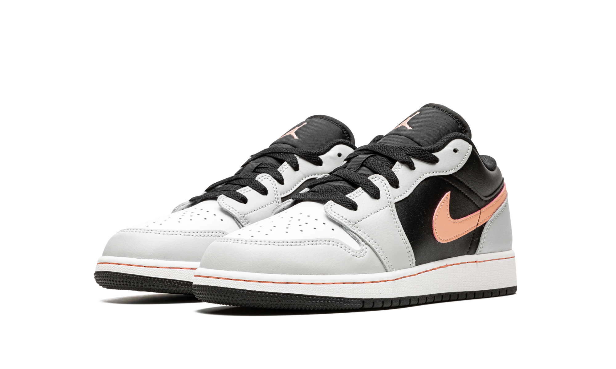 jordan 1 low black grey pink gs+553560-062+diagnol left view