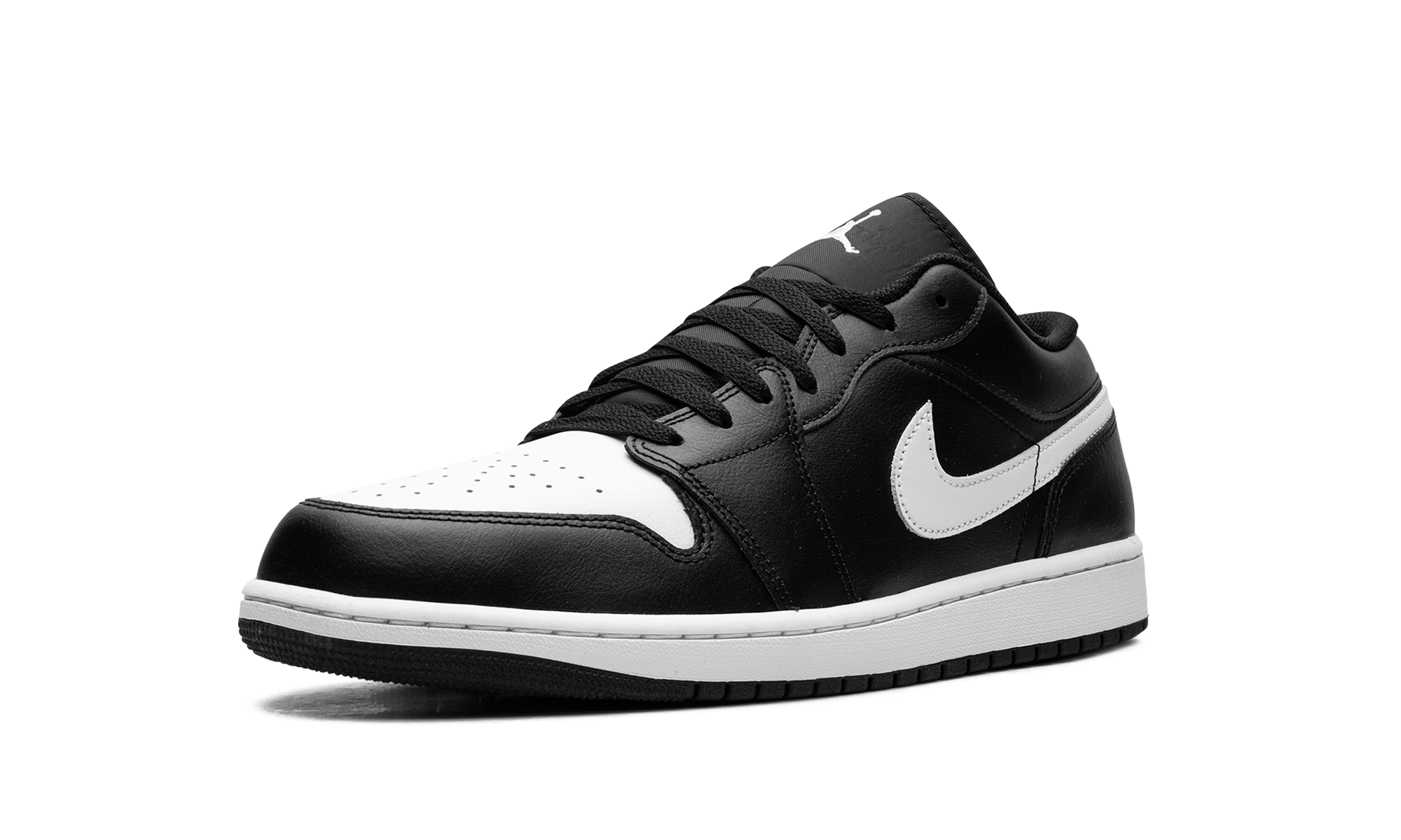 jordan 1 low black summit white+553558-043+left diagnol single view